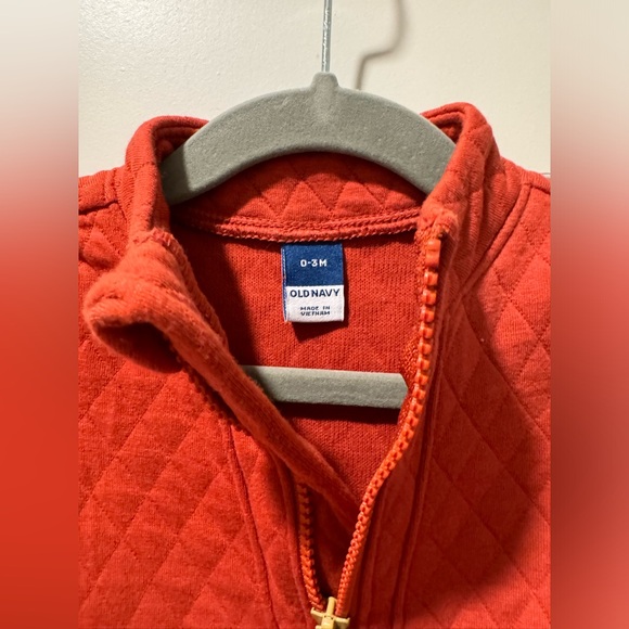 Old Navy Baby Unisex Long-Sleeve Quilted One-Piece - Picture 5 of 7